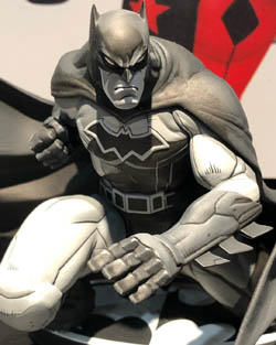 DC Collectibles Mad Batman black and white New York Toy Fair 2019 pic 2